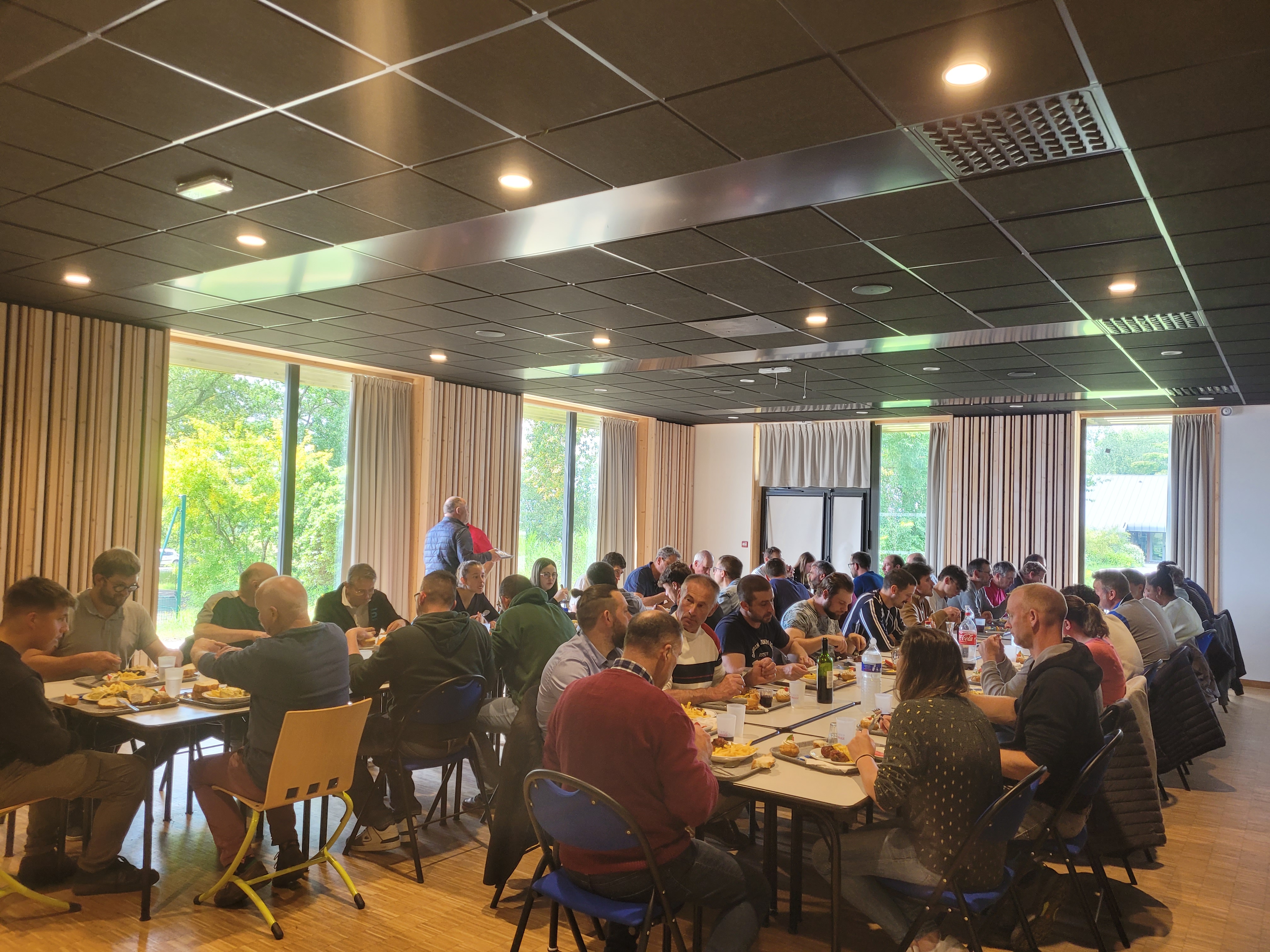 Repas au lycée Agricole de Saint Aubin du Cormier